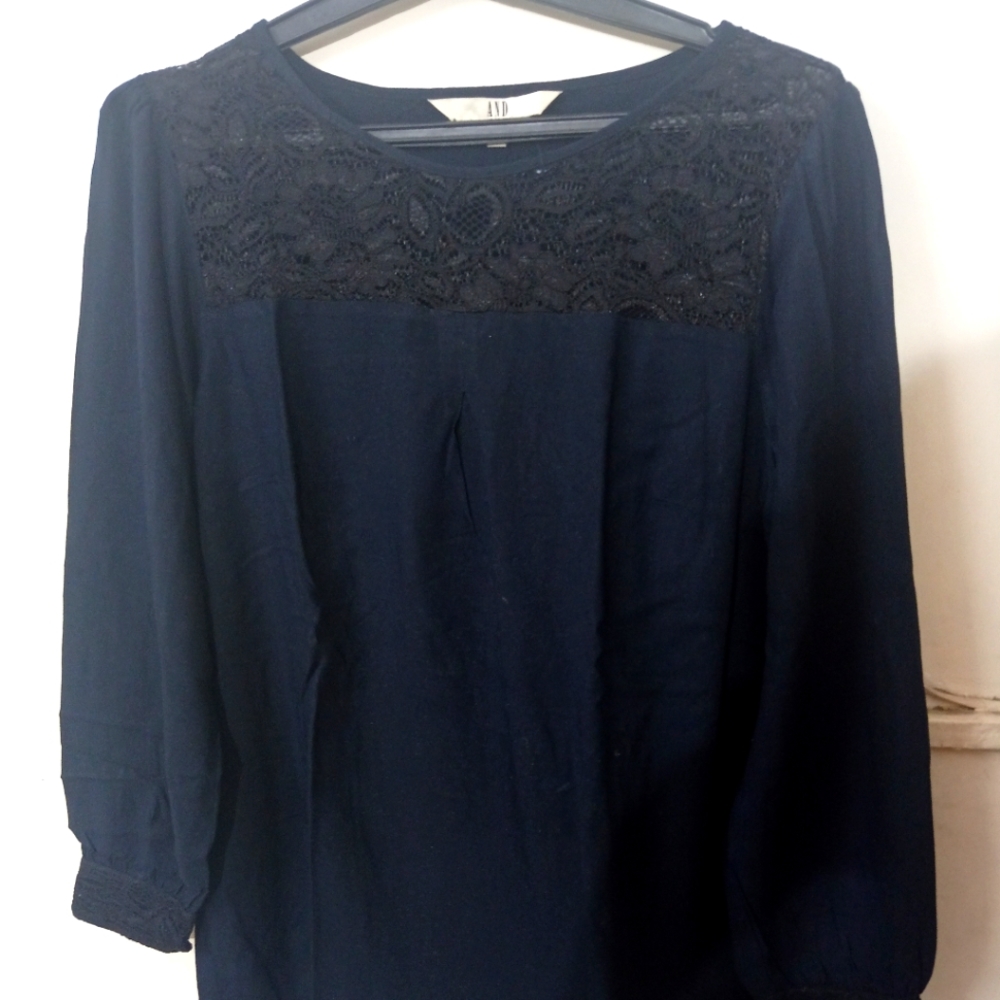 AND Black Net detailing top - Picture 1 of 9